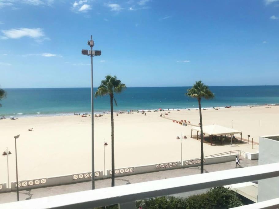Cadiz Paseo Maritimo Playa Victoria Frontal Mar Leilighet Eksteriør bilde